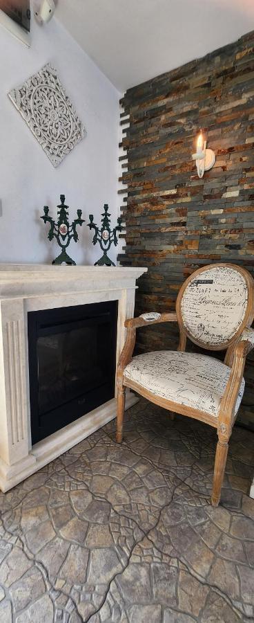 Morii Lake Pool Villa 부쿠레슈티 외부 사진