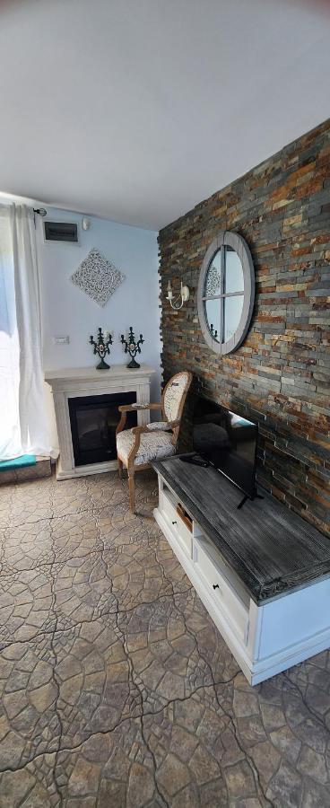 Morii Lake Pool Villa 부쿠레슈티 외부 사진